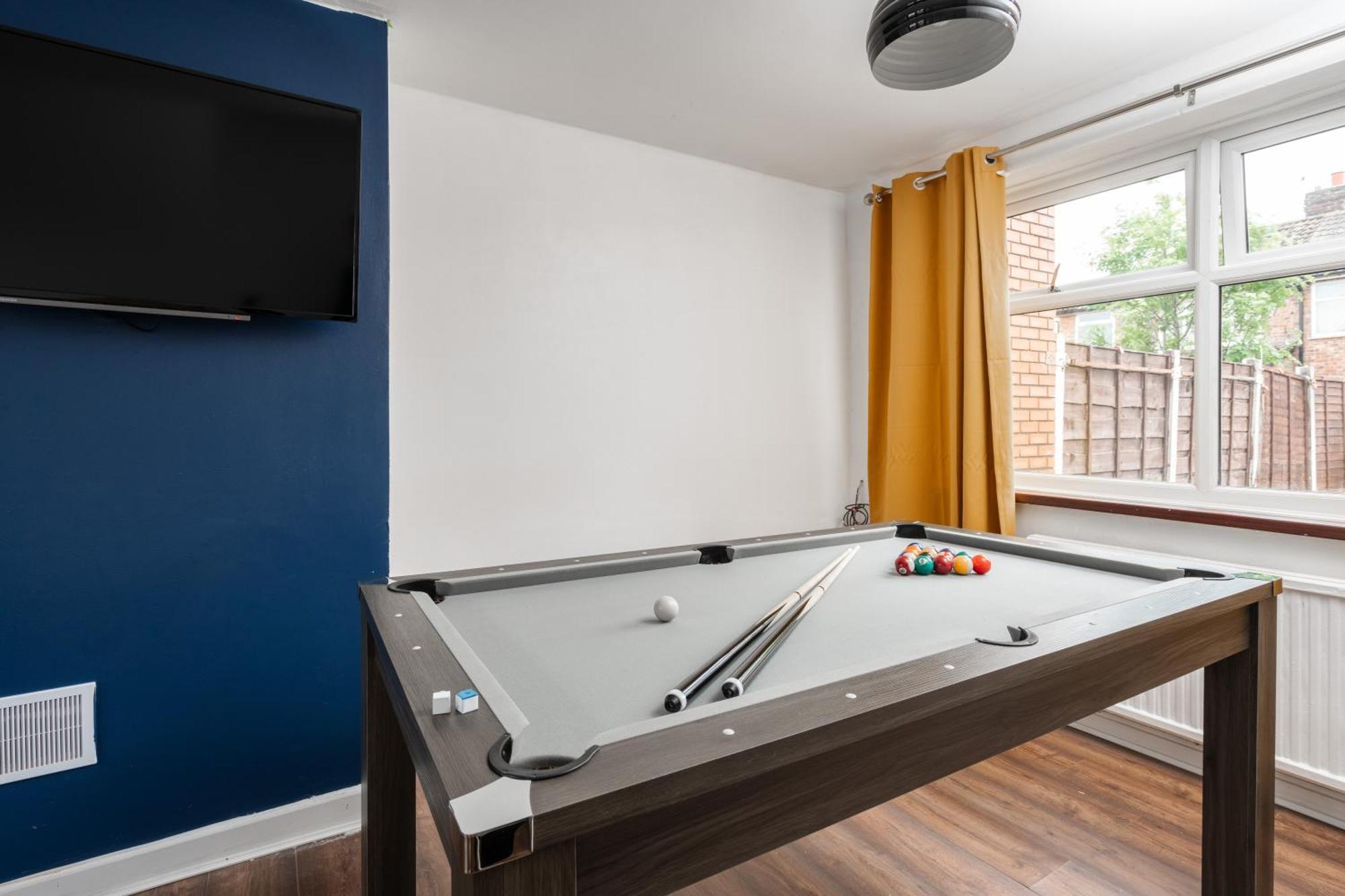 Comfy 3Br Home - Pool Table - Games - Sleeps 8 Manchester Bagian luar foto