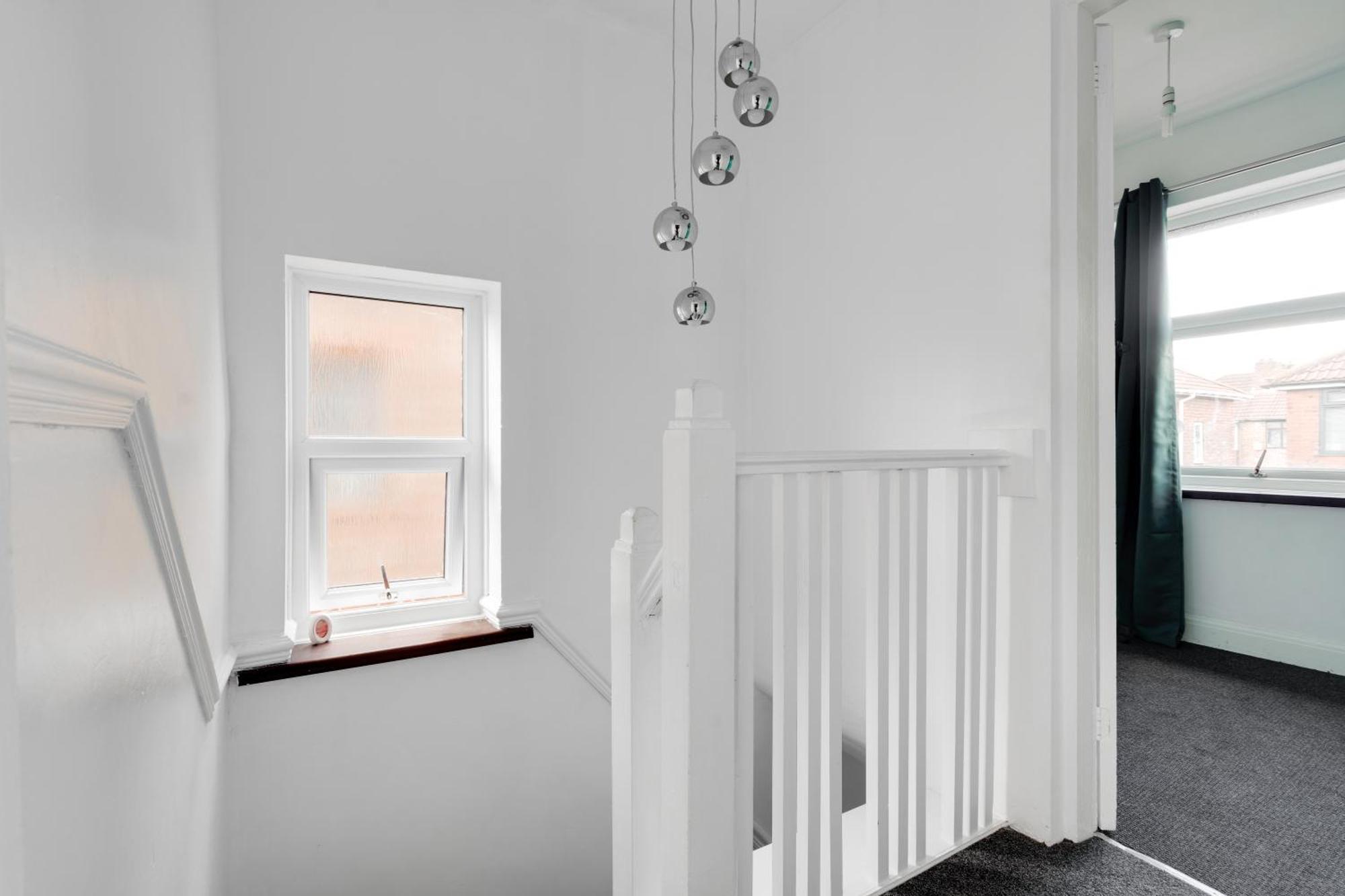 Comfy 3Br Home - Pool Table - Games - Sleeps 8 Manchester Bagian luar foto