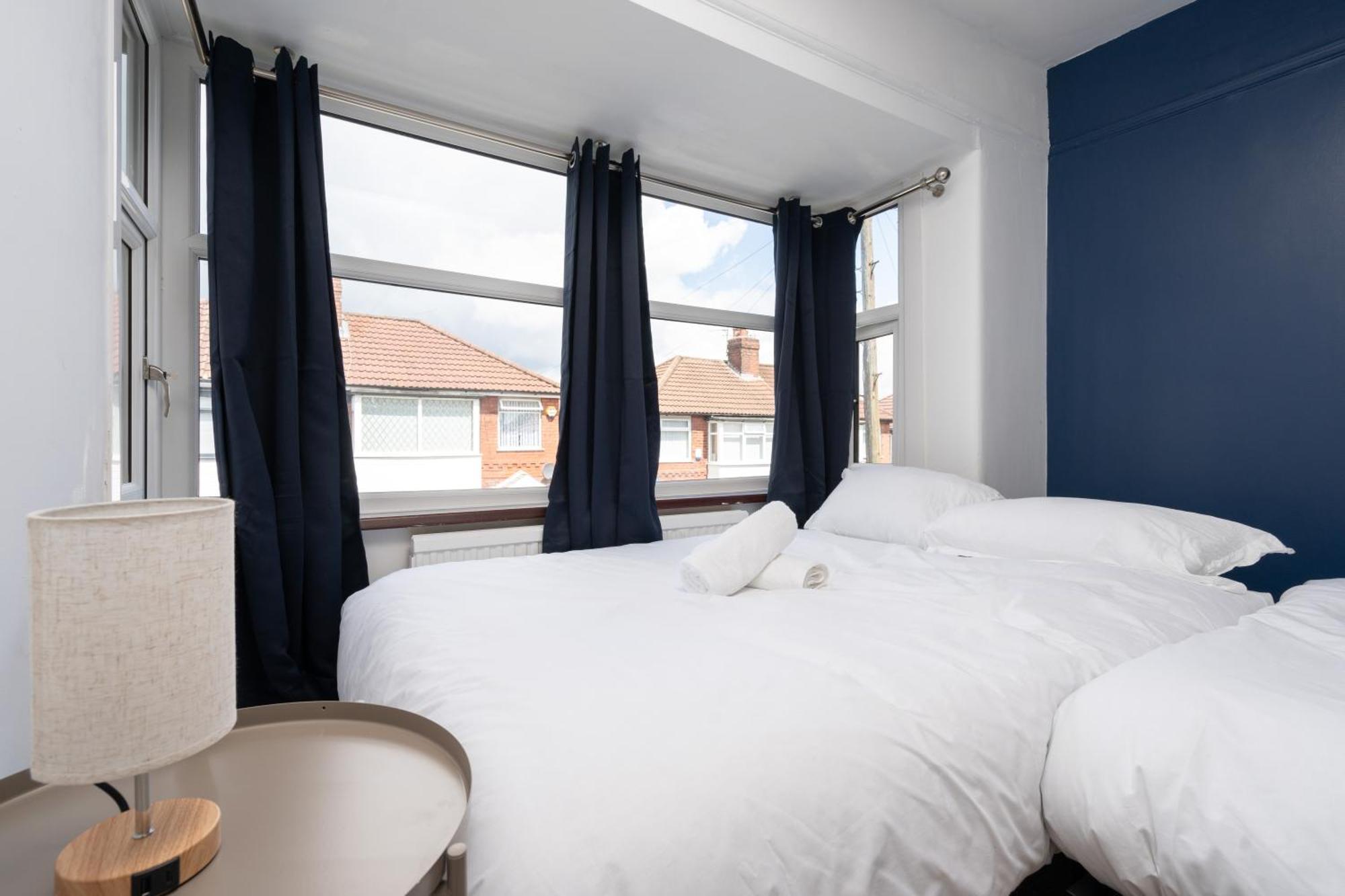 Comfy 3Br Home - Pool Table - Games - Sleeps 8 Manchester Bagian luar foto