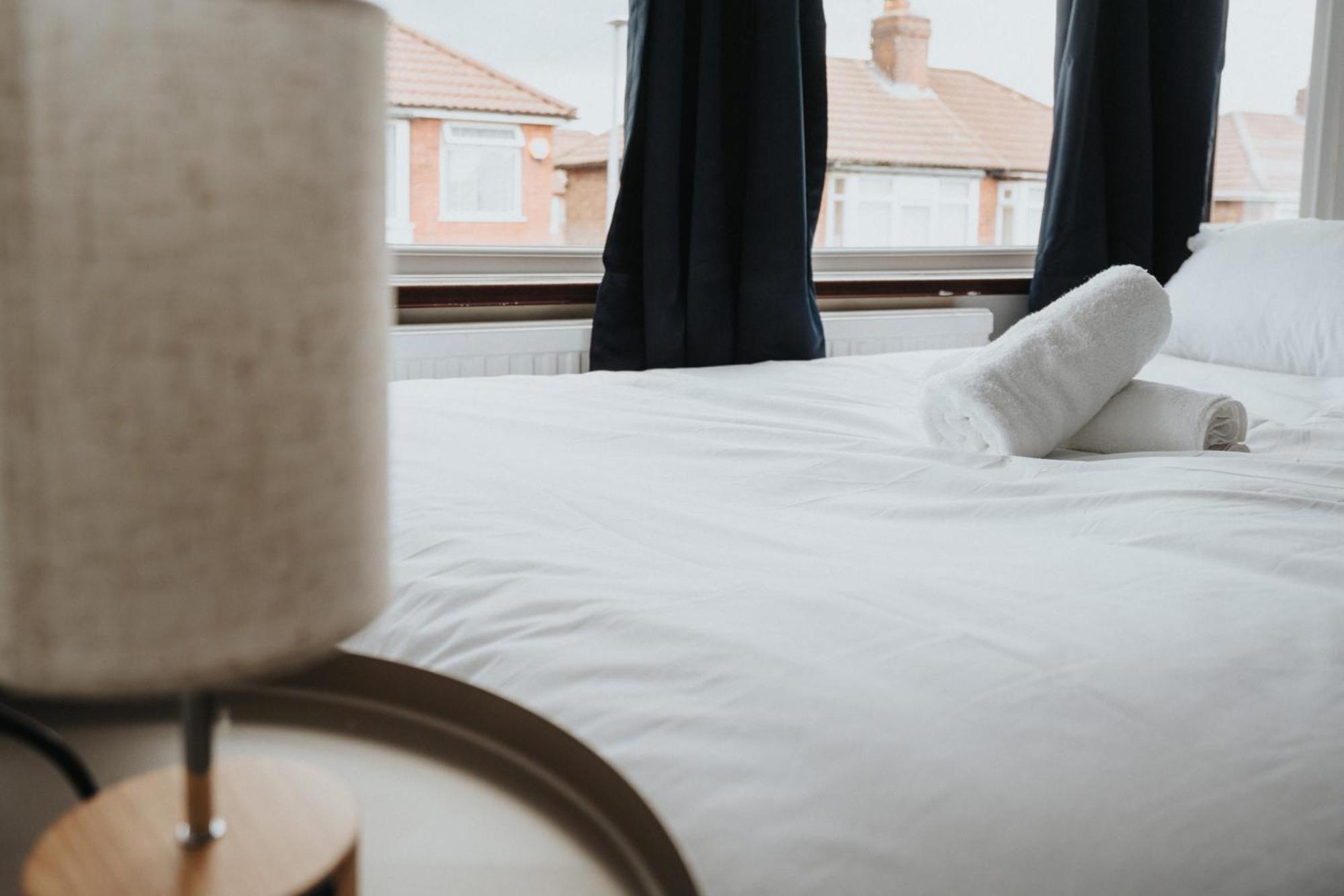 Comfy 3Br Home - Pool Table - Games - Sleeps 8 Manchester Bagian luar foto