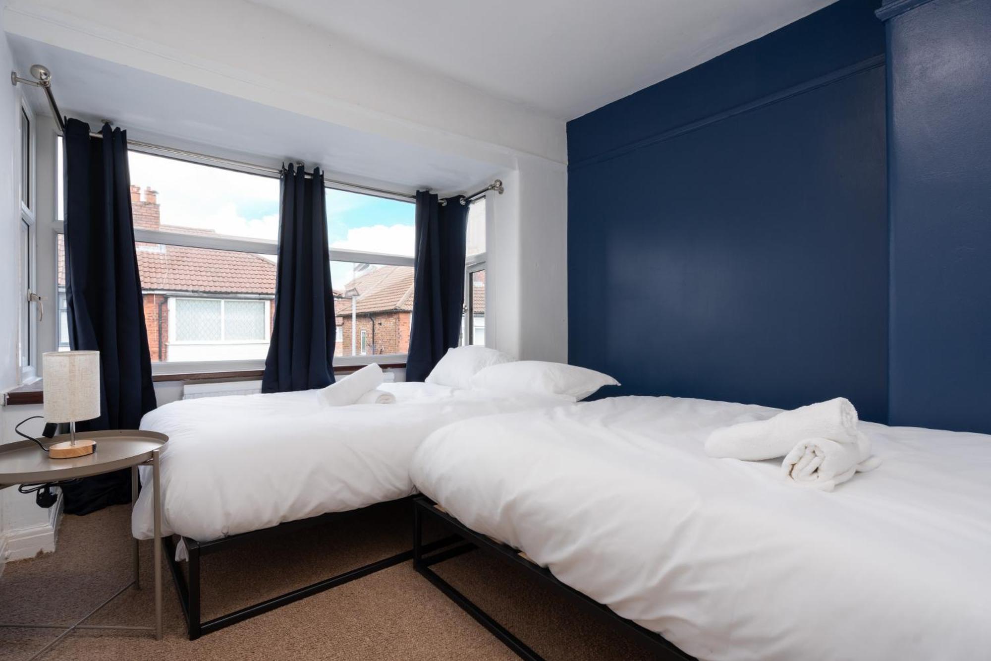Comfy 3Br Home - Pool Table - Games - Sleeps 8 Manchester Bagian luar foto